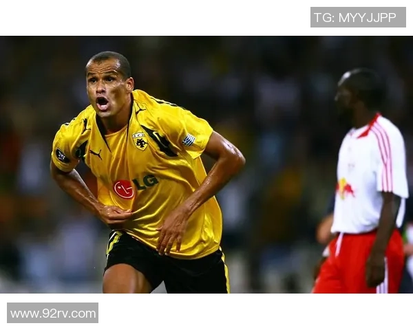 2025年全球足球巨星排名揭晓各大球员实力对比与未来走势分析